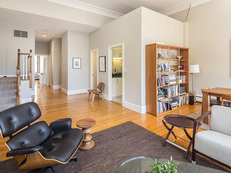 19 Arlington St #23 — Photo 4