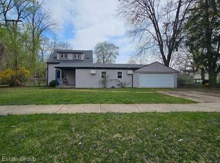 8732 Hugh St, Westland, MI 48185