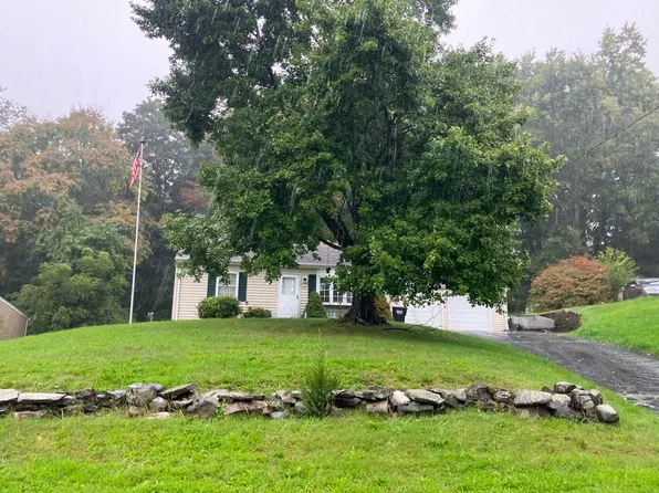 29 Jenna Rd, Wallingford, CT 06492