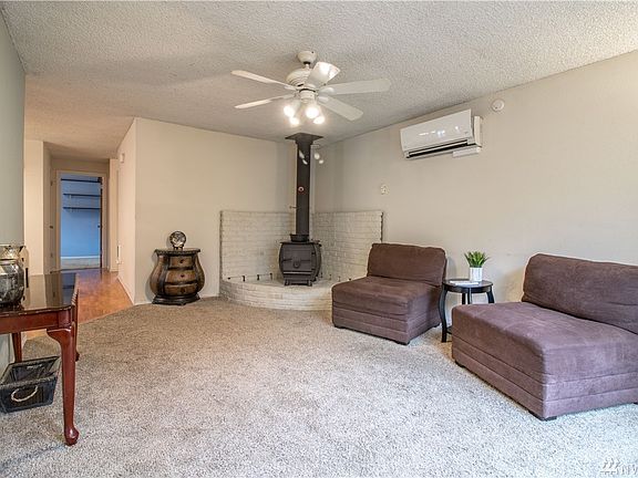 4th image of 306 W Huntley St
