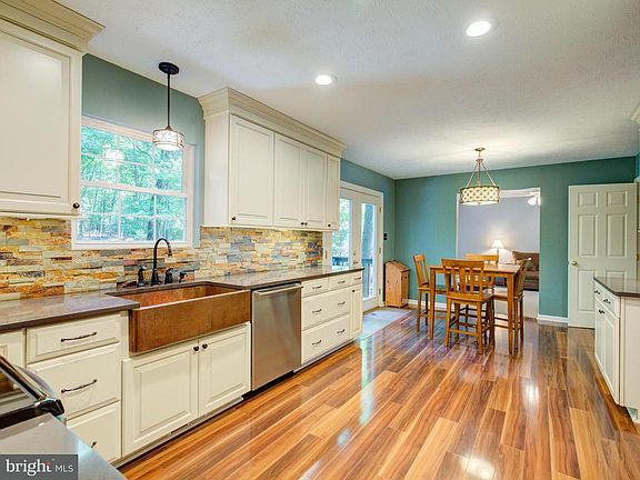 2nd image of 214 Laurel Dr