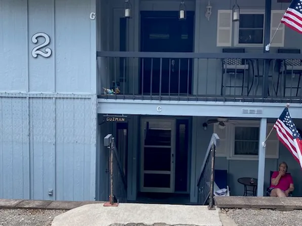 2 Port Holiday Dr Unit C, Kimberling City, MO 65686