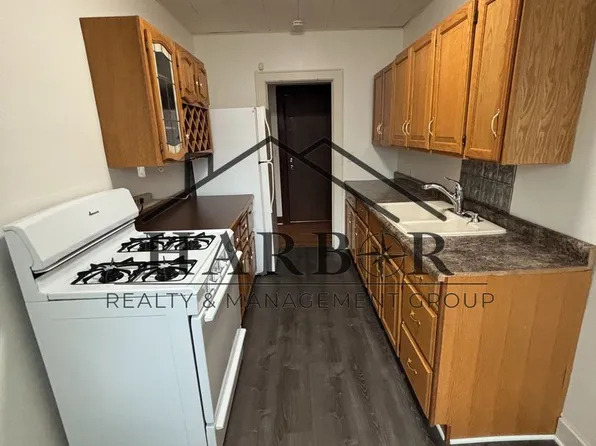 1215 Saint John Ave #3, Albert Lea, MN 56007