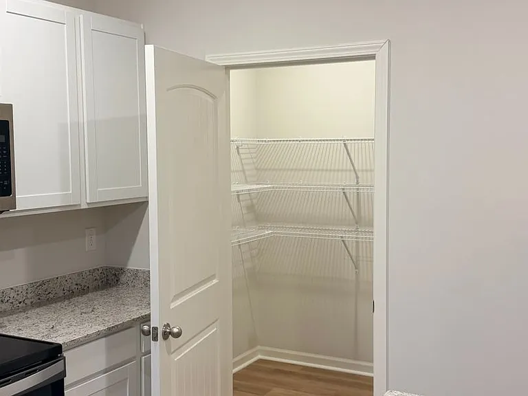 112 Glenrise Dr — Photo 10