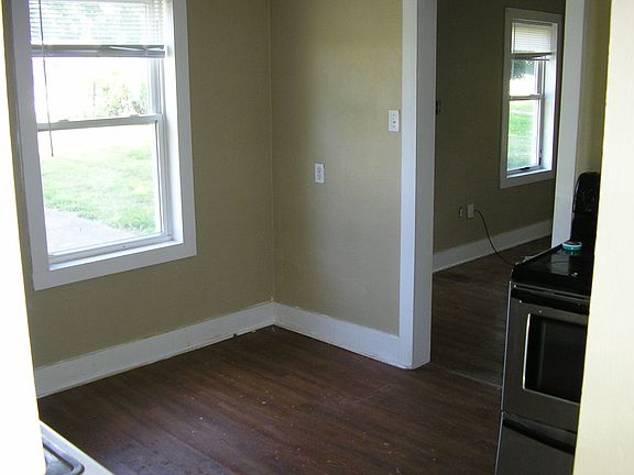 2nd image of 1631 Sharon Dr