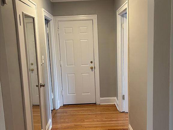 5th image of 2907 W 56th St #2