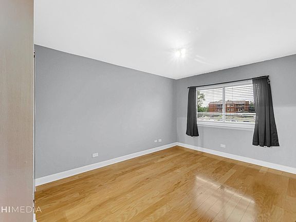 4th image of 700 Perrie Dr APT 203
