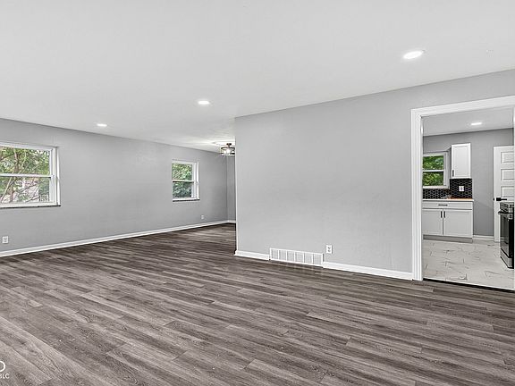 5th image of 4710 N Audubon Rd