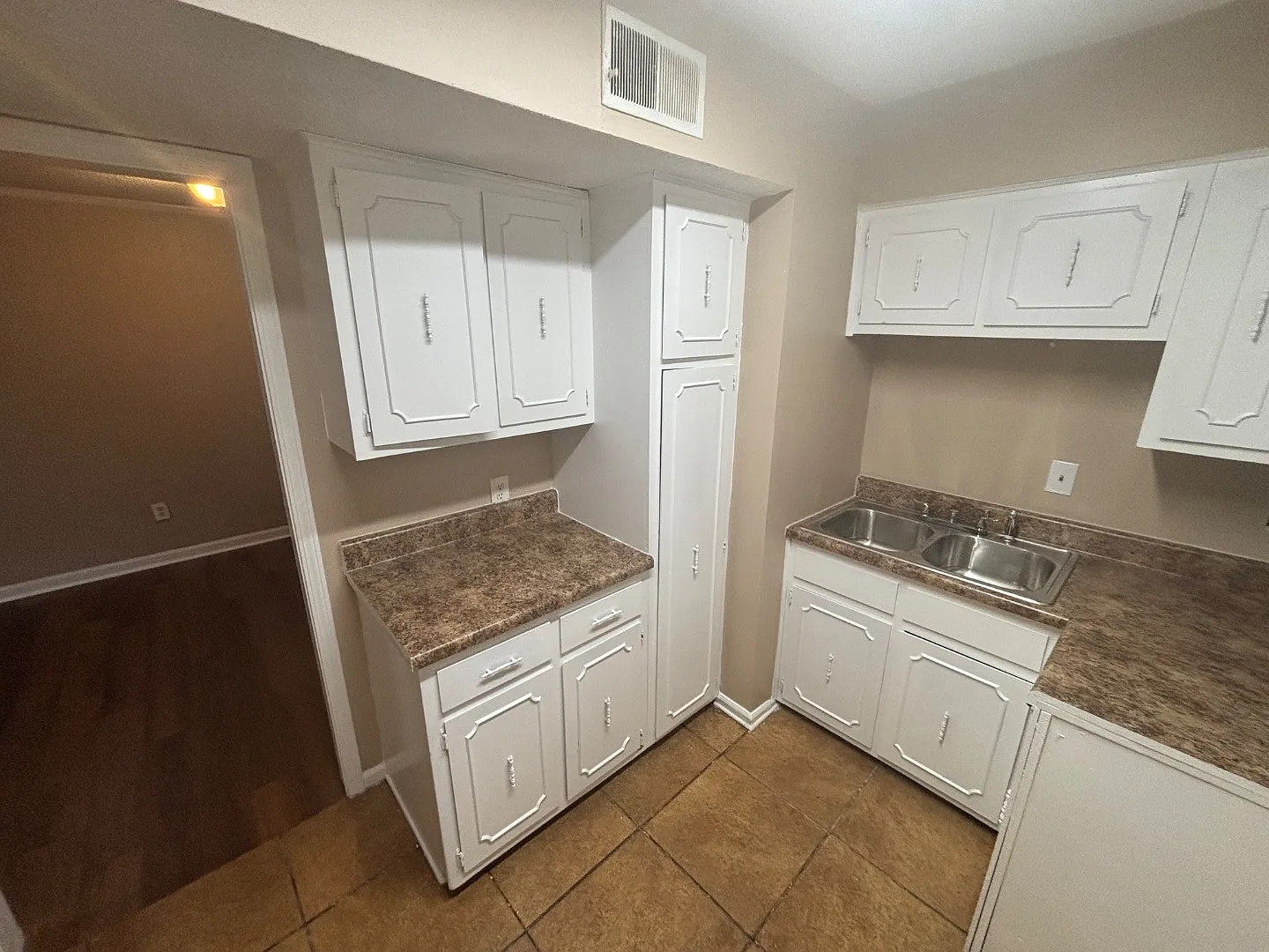 4781 Townhouse Way - 4781 Townhouse Way — Photo 3