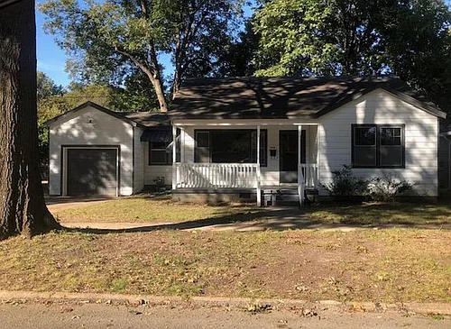 909 Nisbett St Photo 1