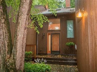 4 Tanewood Ct, Belleville, IL 62223