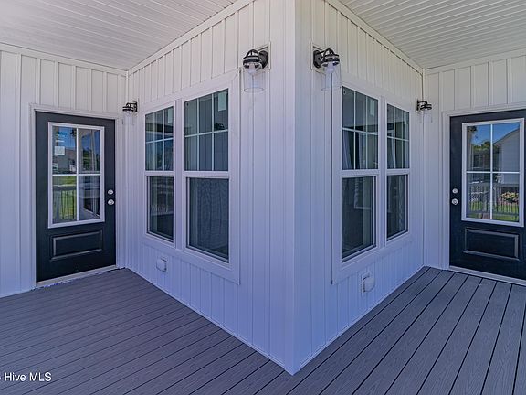 5th image of 2283 Blackhawk Drive