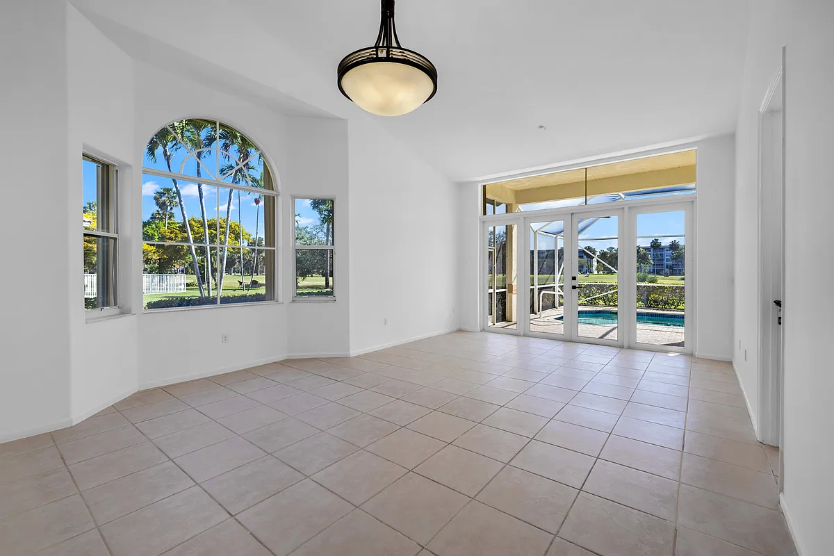 Building Photo - 608 W Palm Aire Dr #608