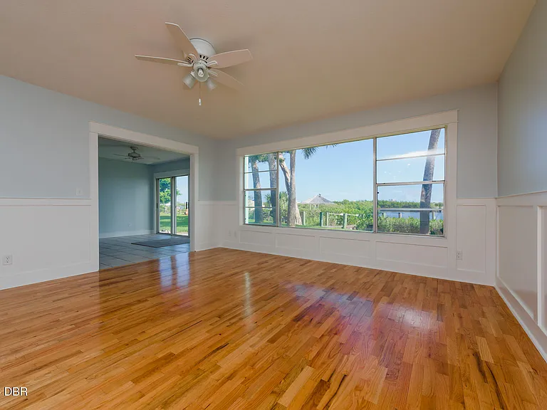 1216 Harbour Point Dr — Photo 12