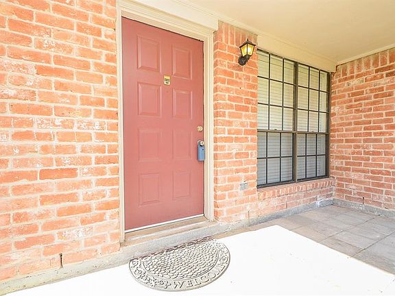 3rd image of 18763 Glen Briar Ln