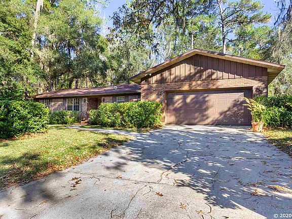 4th image of 2307 NW 63rd Ter