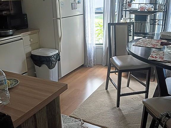 3rd image of 6 Jackson Creek Cir