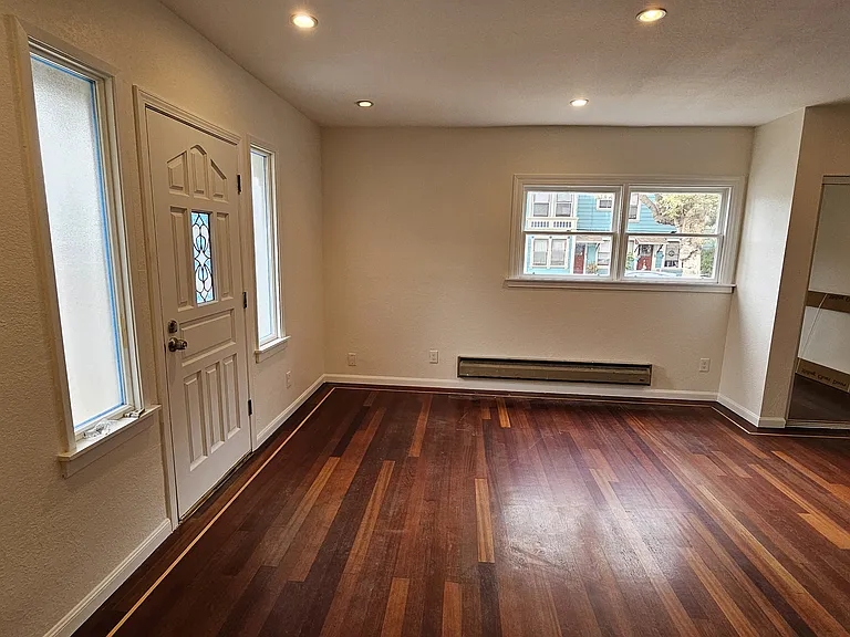1001 Santa Clara Ave #A — Photo 3