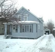 2nd image of 1126 Stuart St