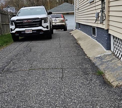 3rd image of 95 Cedar St