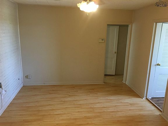 5th image of 1047 E Wenonah Blvd