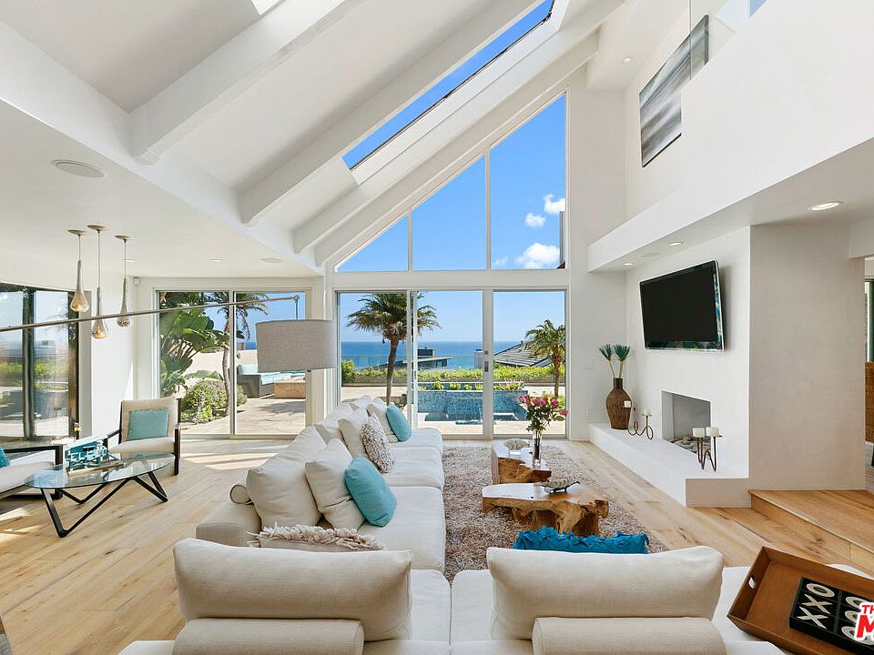 1st image of 31522 Broad Beach Rd