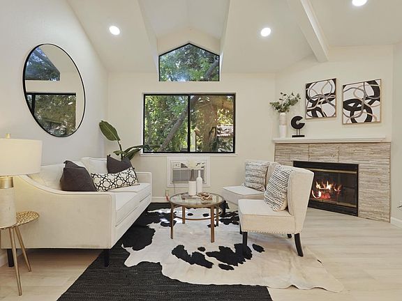 3rd image of 196 Sunwood Meadows Pl