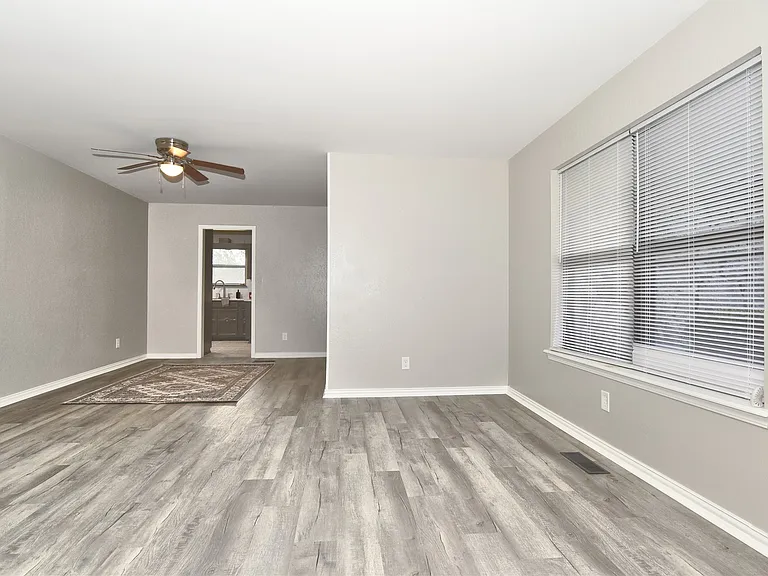 9402 S 69th East Ave — Photo 3