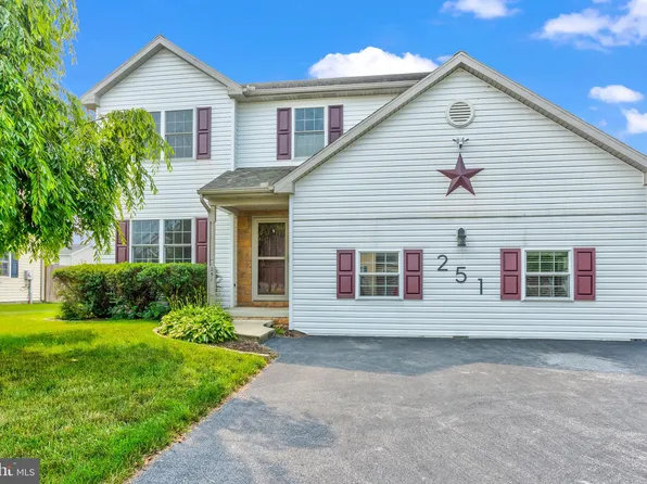 251 Cypress St, Bainbridge, PA 17502