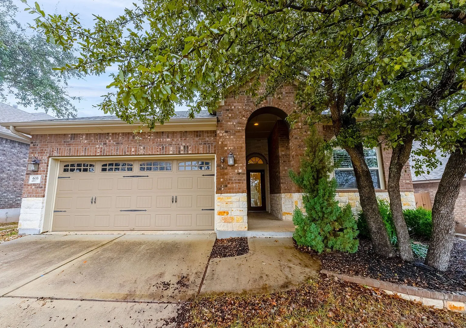 Breathtaking 3 bed - 2 bath home in Leander TX! — Photo 1