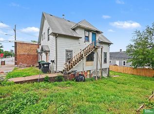 4201 Grand Ave, Omaha, NE 68111