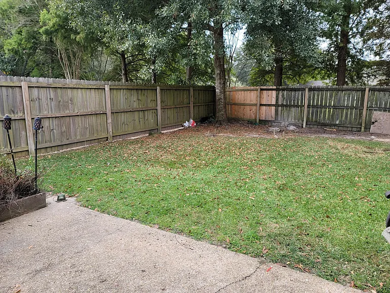 18607 Red Oak Dr — Photo 24
