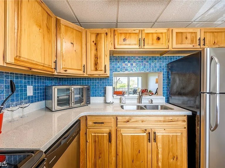 6220 Augusta Dr #309 — Photo 4