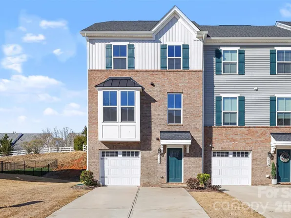 2638 Grantham Place Dr, Fort Mill, SC 29715