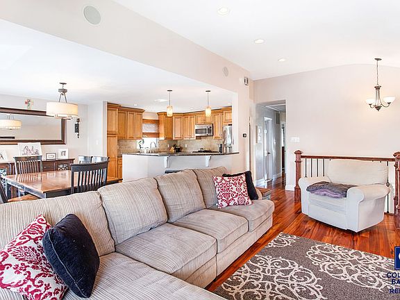 3rd image of 87 Shiloh St