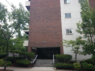 20 Stearns Rd APT 2, Brookline, MA 02446