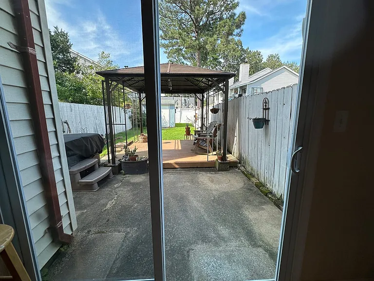 914 C Ave — Photo 6