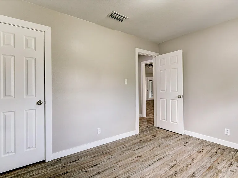 820 Stadium Dr — Photo 19