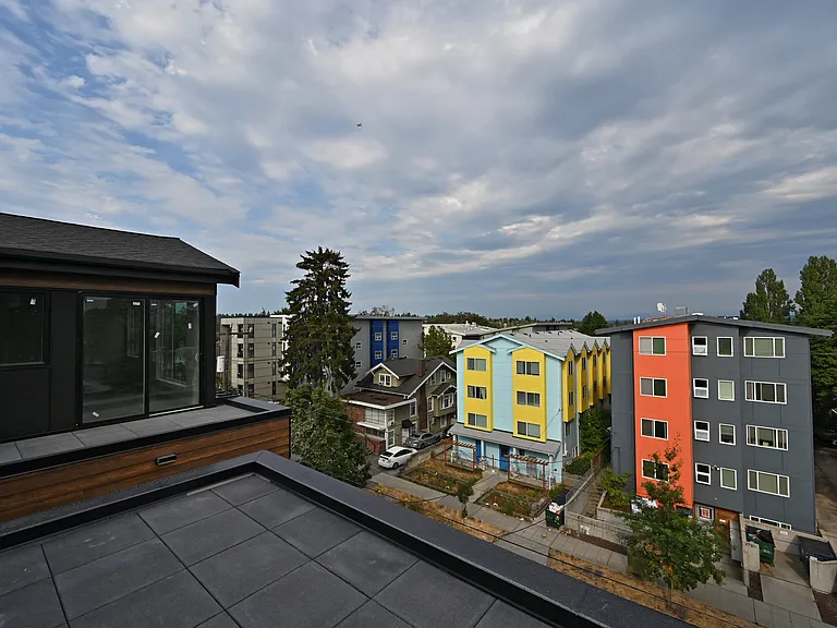 Clara Apartments — Photo 101