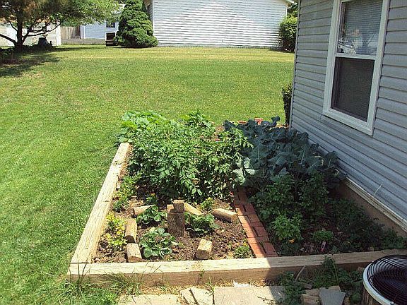 Garded wraps around the house