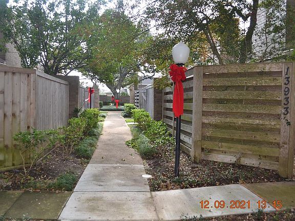 2nd image of 13933 Hollowgreen Dr