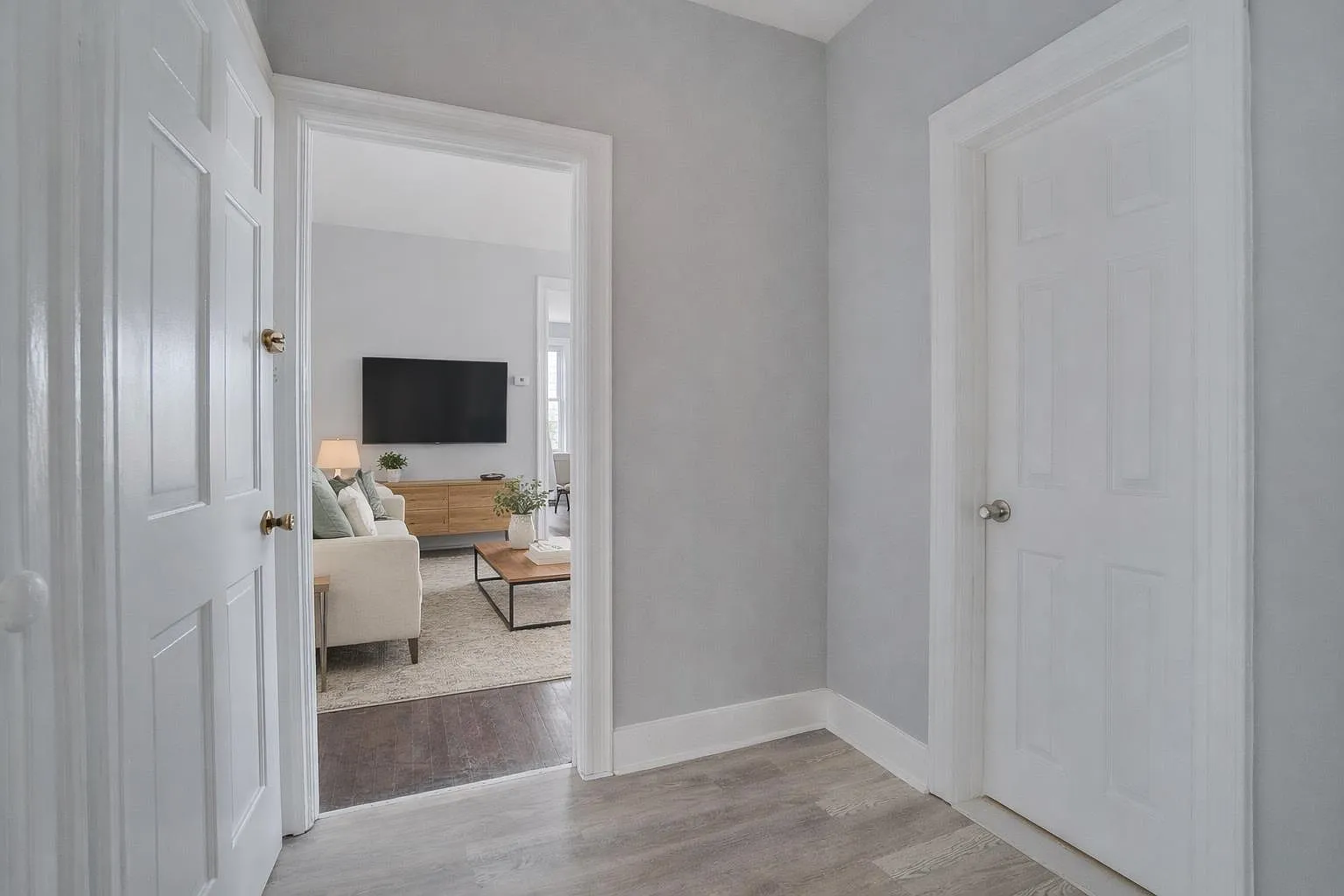 2 bed, 1.0 bath, $2,429 — Photo 4