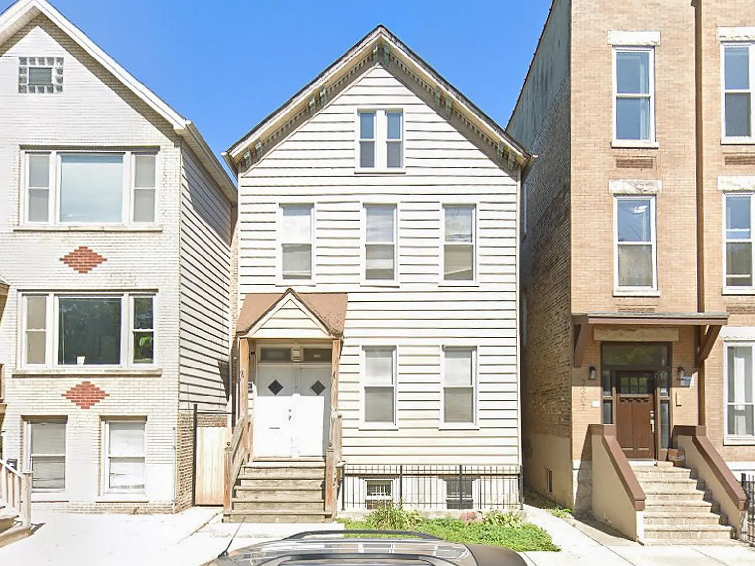 3309 N. Southport — Photo 2