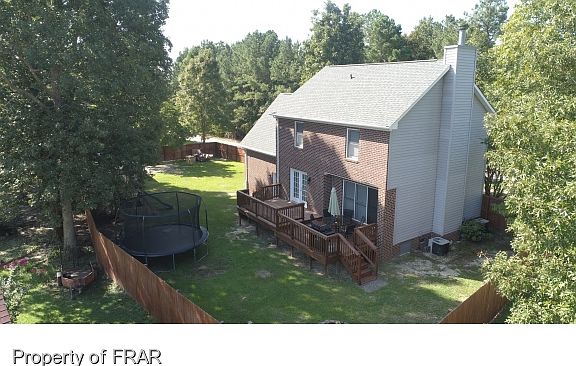5th image of 215 Scarlet Oak Dr