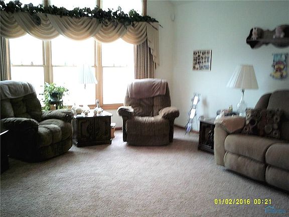 3rd image of 1941 Carvelle Dr