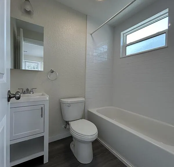808 13th St N #3 — Photo 8
