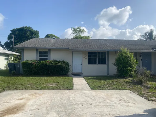 4597 Arthur St, Palm Beach Gardens, FL 33418