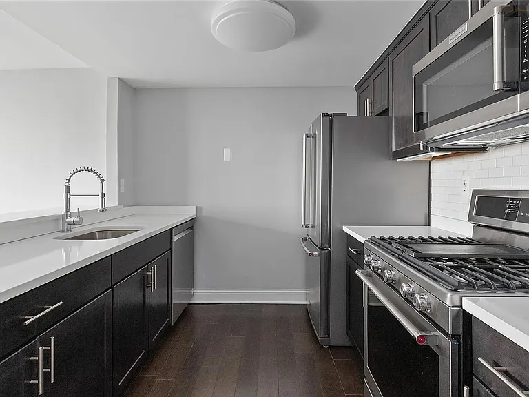 250 E Harbortown Dr #1305 — Photo 7