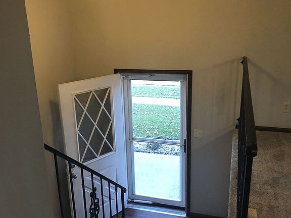 5th image of 2119 1st Ave NW