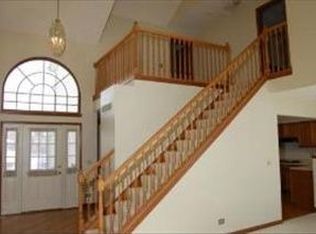 2209 Seaver Ln, Hoffman Estates, IL 60169
